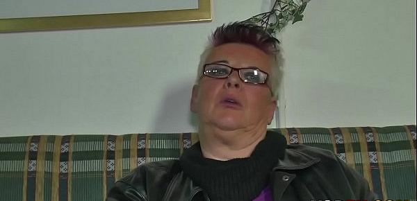 Deutsche Blonde BBW liebt zu ficken